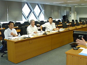 大分県議会から視察