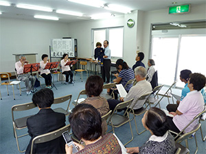 大川小学校のひまわりの種贈呈式