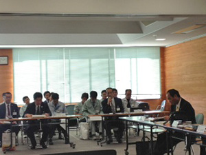 特別委員会視察二日日