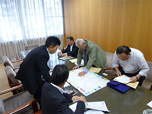 県行政報告会打ち合わせ