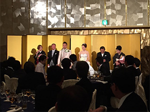 披露宴