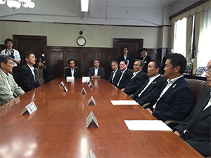 共同宣言