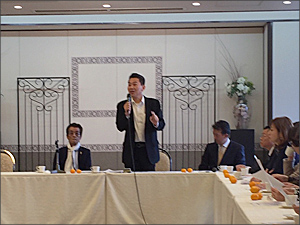 議会報告会1