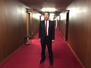 県議会