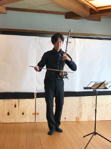 二胡奏者 木塲孝志氏