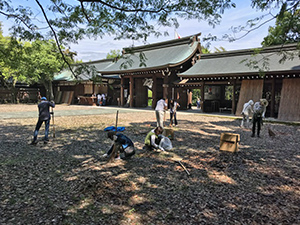竈山神社清掃