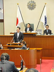 一般質問で登壇