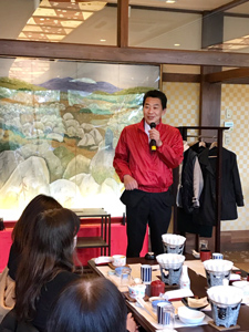 女性会で県政報告