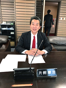 県議会閉会