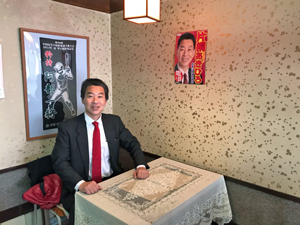 店内に選挙ポスター掲示