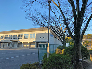 向陽高校