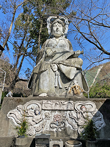 風吹山弁財天