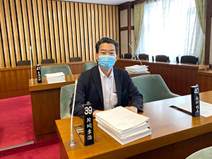 県議会