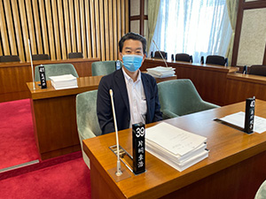 県議会