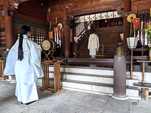 竈山神社雄叫祭