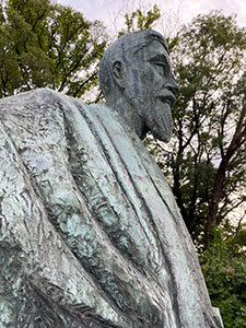 記念式典と銅像磨き体験