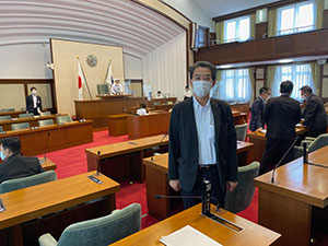 県議会