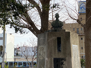 岡崎邦輔氏