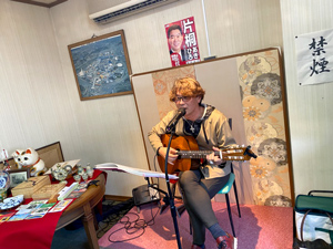 歌手の羅布陽介さん