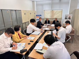 記者発表