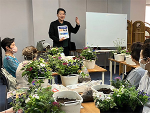 寄せ植えの会での挨拶
