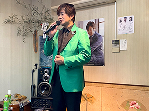 寺本圭佑さんミニコンサート