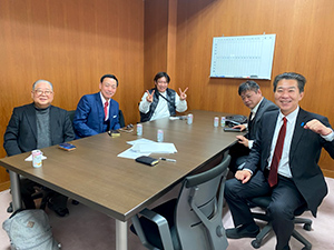 県議会一般質問後の懇談会