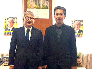 新知事初登庁