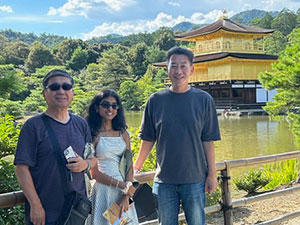 インドの学生を京都に案内