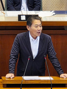 一般質問で登壇