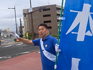 早朝の政治談議